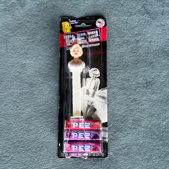 Marilyn Monroe PEZ Candy Dispenser - Picture 1 of 2